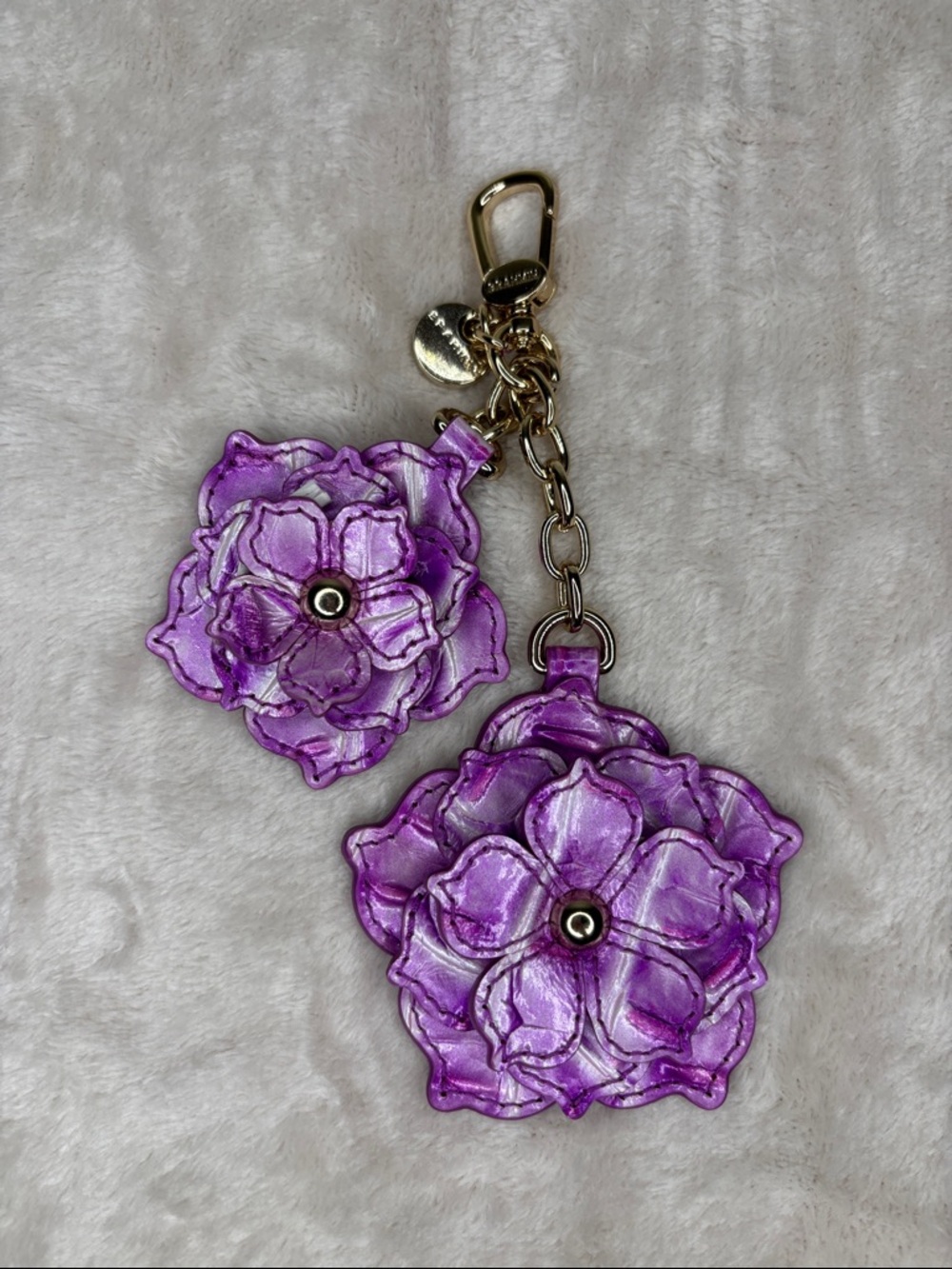 Brahmin Flower Duo Lilac Essence Melbourne Keychain - Picture 2 of 9